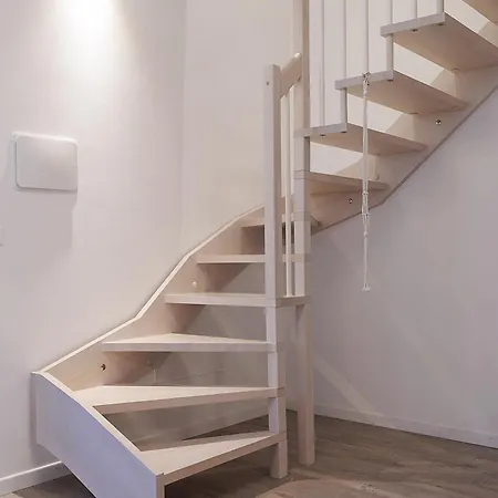 99 Cannelle-centro Storico-elegante E Spazioso-smart Tv-wifi-parcheggio Privato *